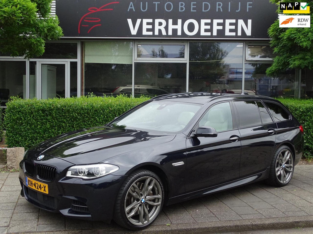 BMW 5-serie Touring - M550xd - MOTOR DEFECT - FACE-LIFT - FULL OPTION - VOLLEDIG BMW ONDERHOUDEN ! - AutoWereld.nl
