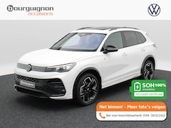 Volkswagen Tiguan - 1.5 eHybrid 272 Pk Automaat R-Line Edition | Black Style | Panoramadak | Stoelverwarming |