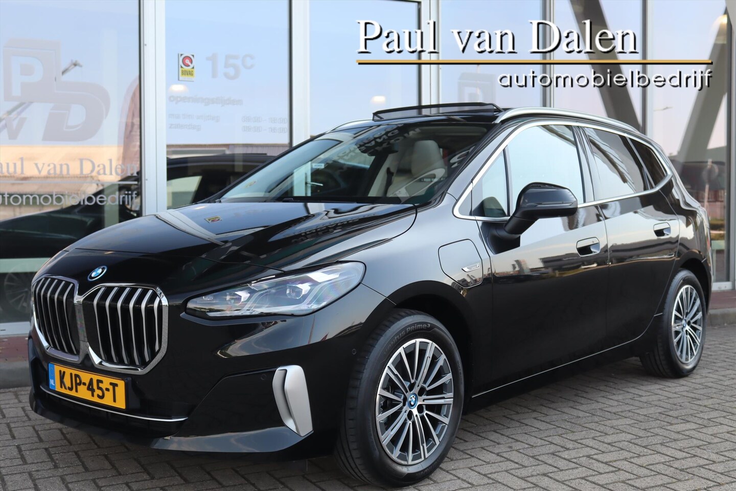 BMW 2-serie Active Tourer - (u06) 225e XDRIVE 245PK AUTOMAAT LUXURY LINE PREMIUM Panodak | Navi | Leer | Camera | Live - AutoWereld.nl