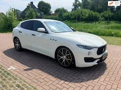 Maserati Levante - 3.0 V6 S AWD GranLusso 430pk