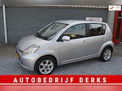 Daihatsu Sirion 2 - 1.3-16V Comfort Airco 5Drs Stuurbekrachtiging Jaar APK