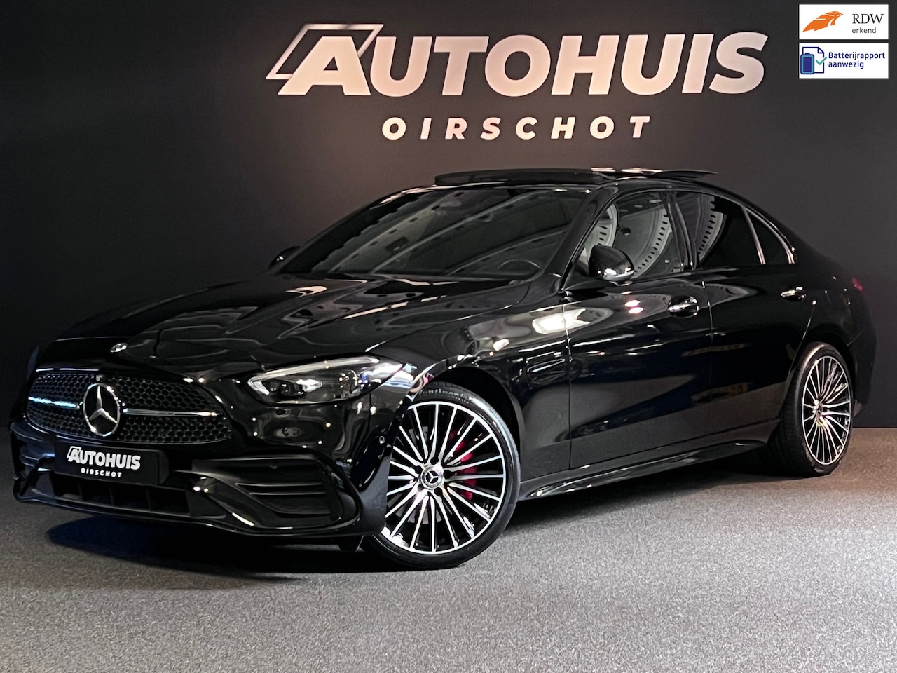 Mercedes-Benz C-klasse - 300 e AMG Line Pano/Memoryseats/360Camera/19"/HeadUp/Keyless/Ambience - AutoWereld.nl