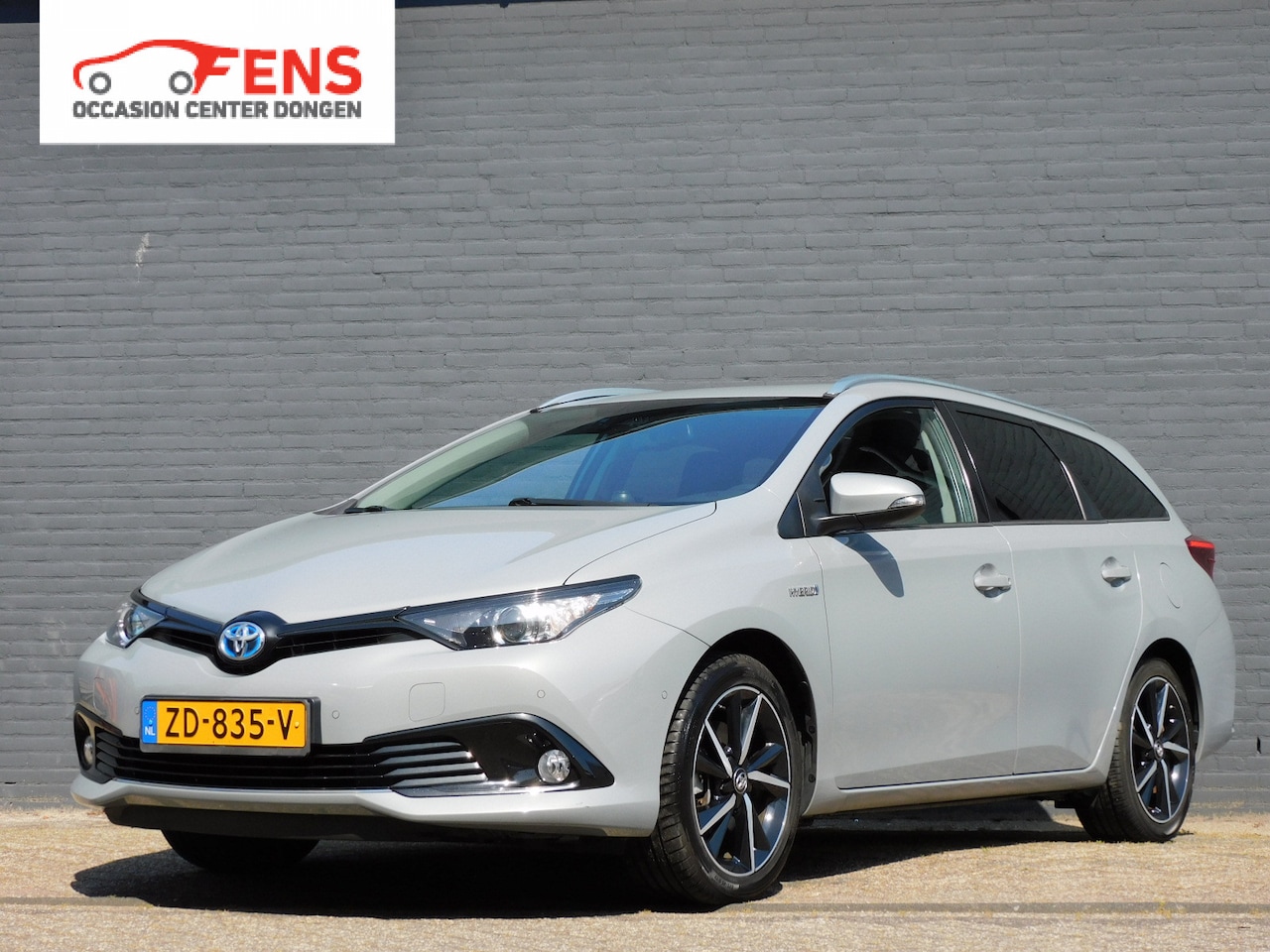 Toyota Auris Touring Sports - 1.8 Hybrid Dynamic Ultimate 1e EIGENAAR! DEALER ONDERHOUDEN! STOELVERW! CAMERA! BLUETOOTH! - AutoWereld.nl