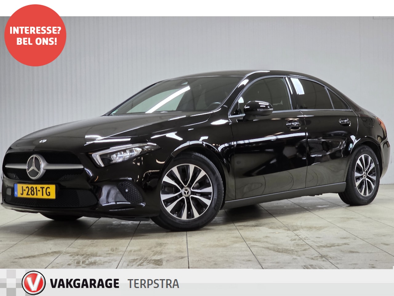 Mercedes-Benz A-klasse - 180 Business Solution/ LED Koplampen/ Wide-Screen/ Stoelverw./ Camera/ Zwarte-Hemel/ 16'' - AutoWereld.nl