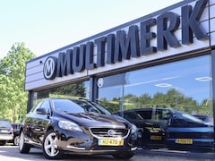 Volvo V40 - 2.0 T2 Momentum Business, dealer onderhouden
