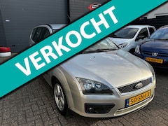 Ford Focus Wagon - 1.6-16V Futura