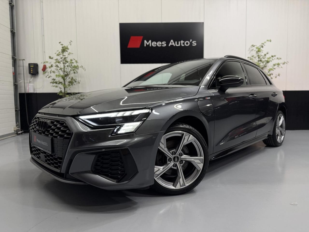 Audi A3 Sportback - 40 TFSI S-Edition|Matrix|RS Zetels|Elektr - AutoWereld.nl