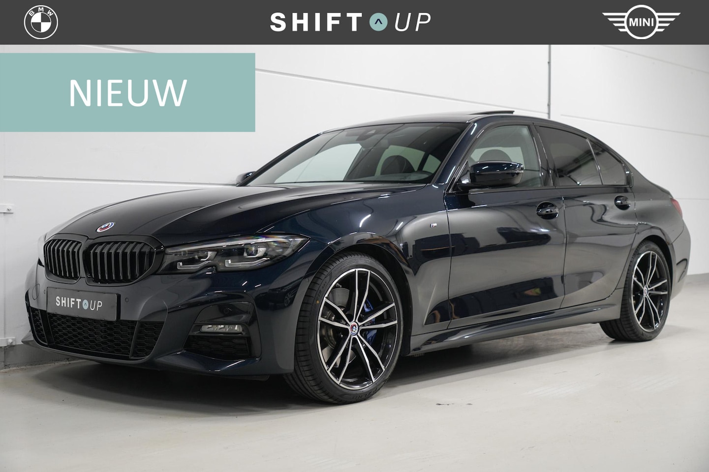 BMW 3-serie - 330i M-Sport | Schuifdak | Individual | Hifi | Elektr. Trekhaak - AutoWereld.nl