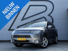 Mitsubishi Outlander - 2.0 PHEV Instyle 2e Eigenaar|Navi|Clima|Cruise|Pano|Trekhaak|Camera|PDC V+A|Stoelverw|N.A.