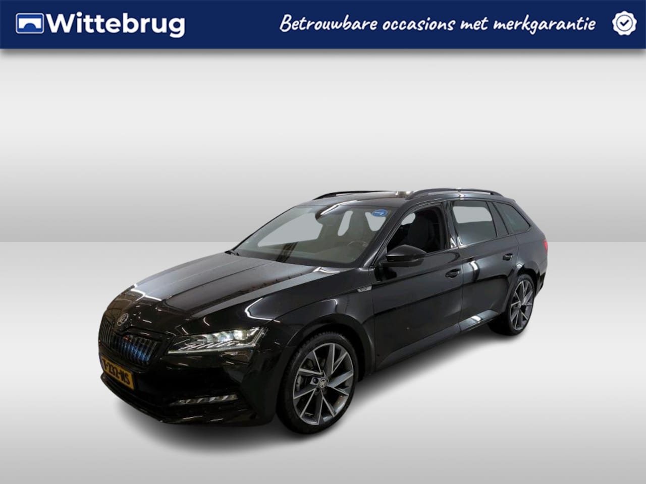 Skoda Superb Combi - 1.4 TSI 218pk iV Sportline Business / Panoramadak / LED / Navigatie / Achteruitrij Camera - AutoWereld.nl