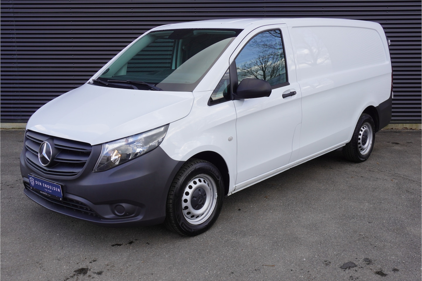Mercedes-Benz Vito - 114 CDI 136pk Automaat Lang L2 Trekhaak Apple Carplay Camera Navi Stoelverwarming ACC Crui - AutoWereld.nl