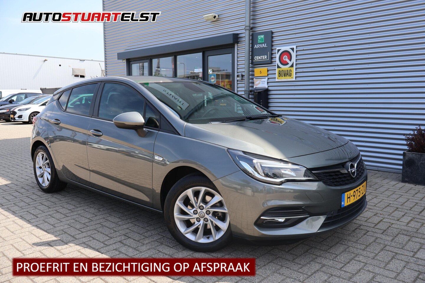 Opel Astra - 1.2 Business Edition 2e Eigenaar | Volledig onderh | NAP | Trekhaak | Carplay | Navi | Cru - AutoWereld.nl
