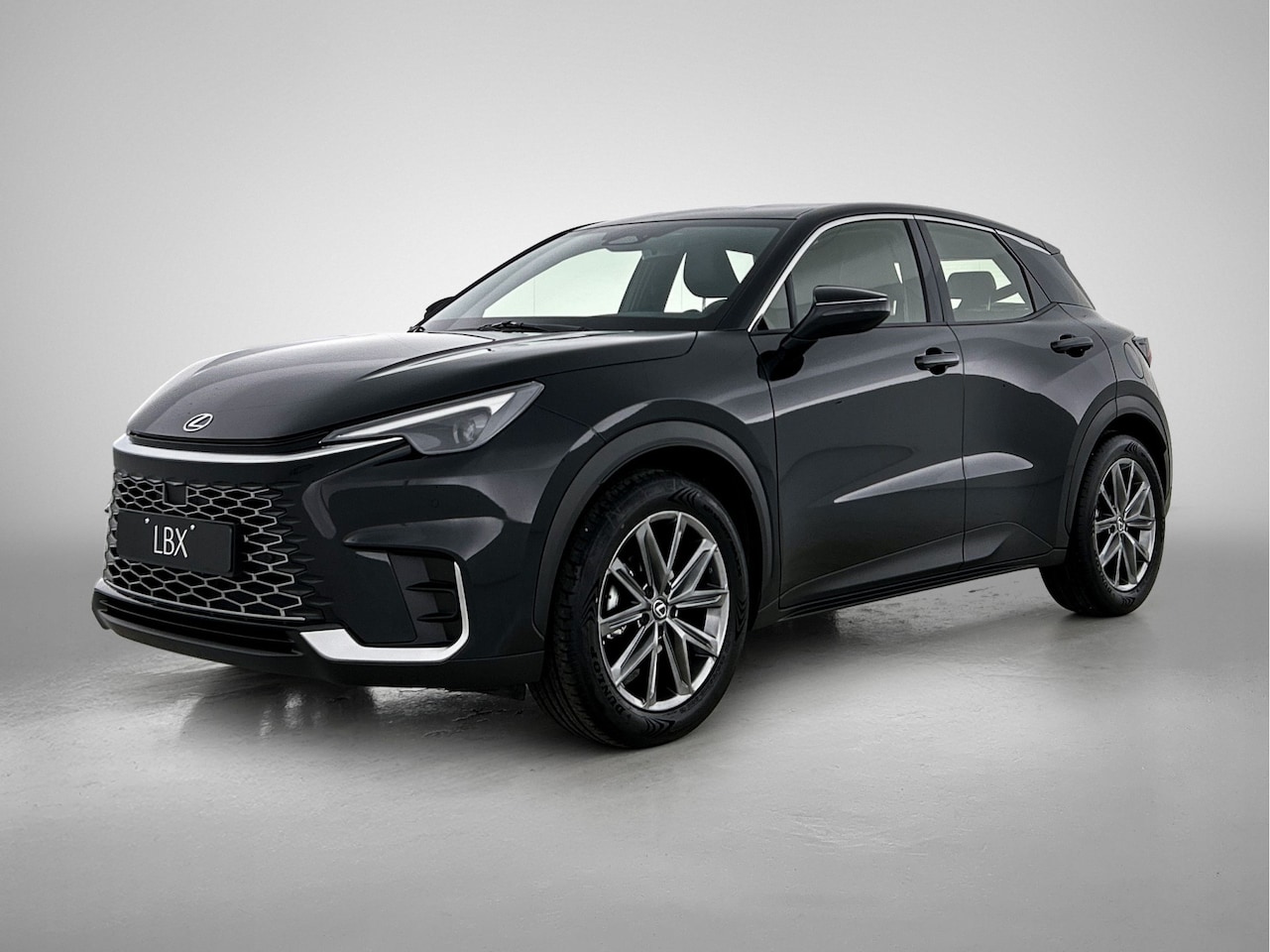 Lexus LBX - Elegant 2WD | Tech Pack | Nieuw Zonder Kenteken | Stoelverwarming | - AutoWereld.nl