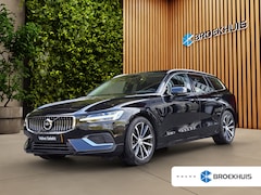 Volvo V60 - 2.0 T6 Plug-in hybrid AWD Essential Bright | Trekhaak | Camera | Stuur/stoelverwarming | L