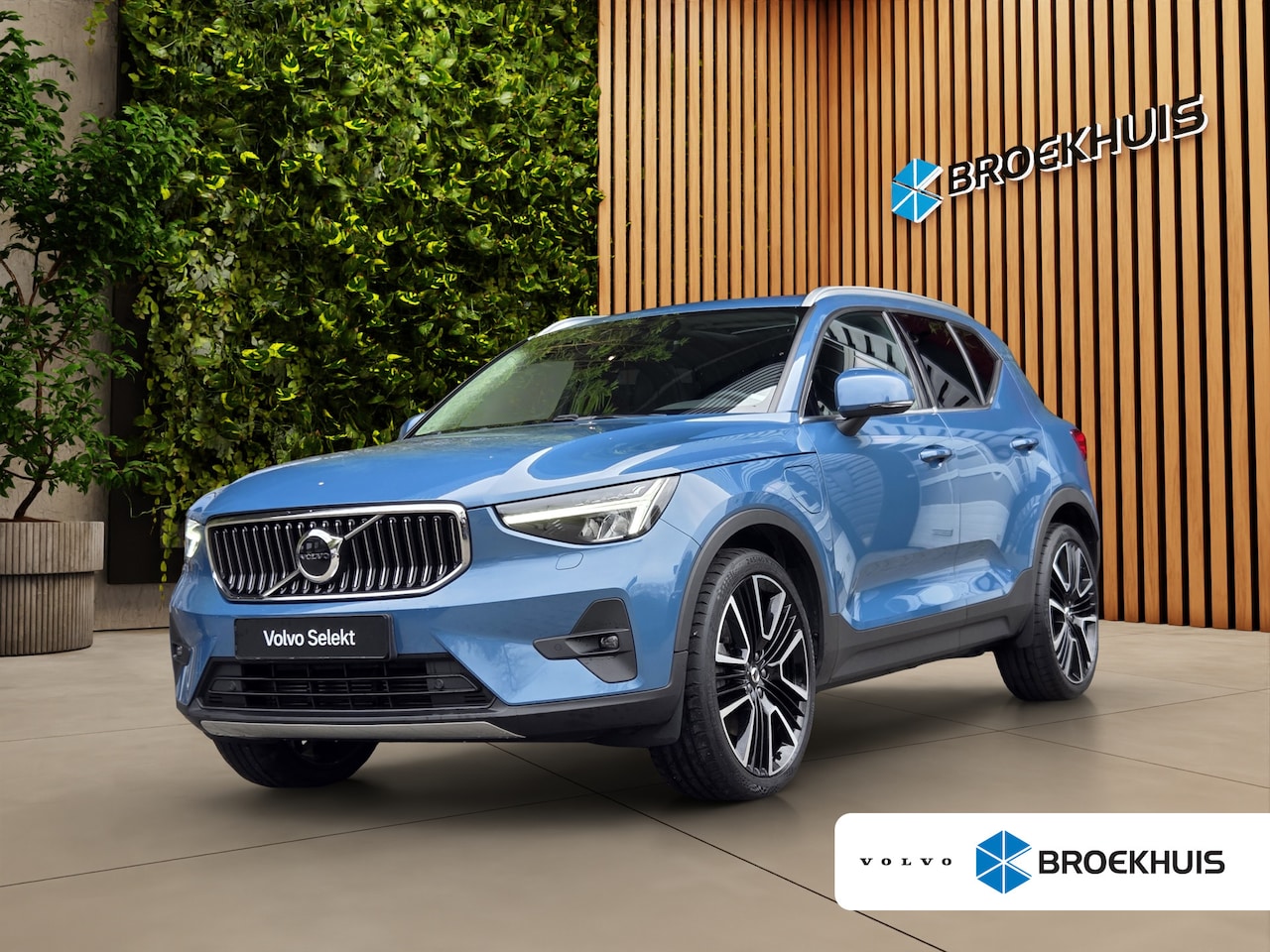 Volvo XC40 - 1.5 T4 Plug-in hybrid Ultimate Bright | 21" Velgen | Trekhaak | Camera | Pano | Memory | H - AutoWereld.nl