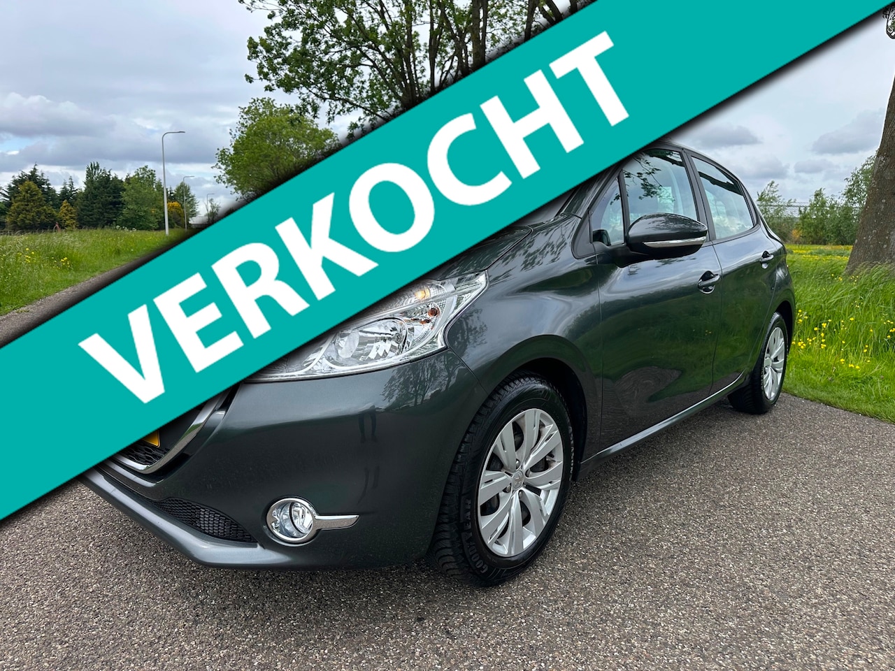 Peugeot 208 - 1.2 VTi Envy|nw D-riem|trekhaak|navi|pdc|nap - AutoWereld.nl