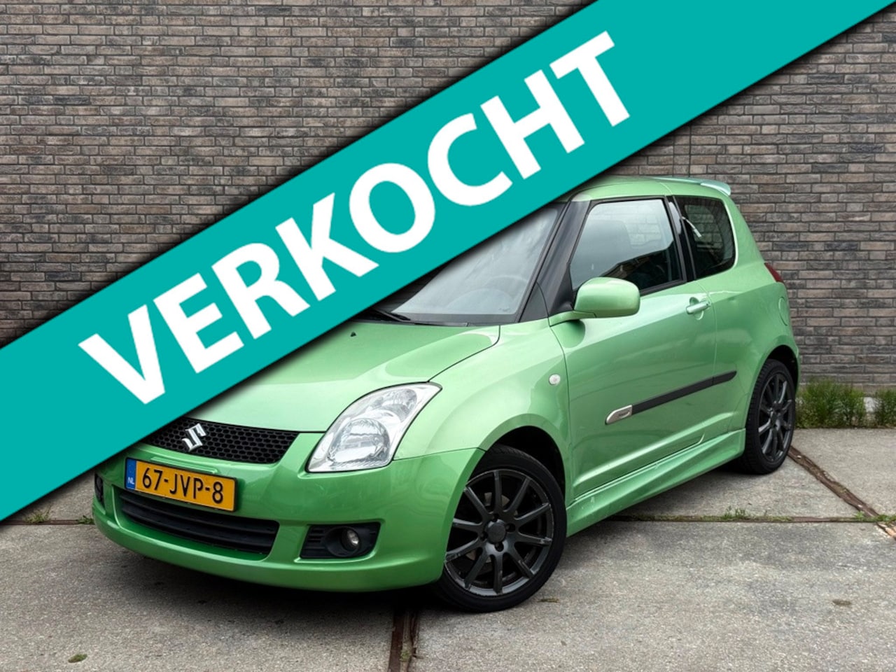 Suzuki Swift - 1.3 Exclusive Carplay Airco Keyless go - AutoWereld.nl