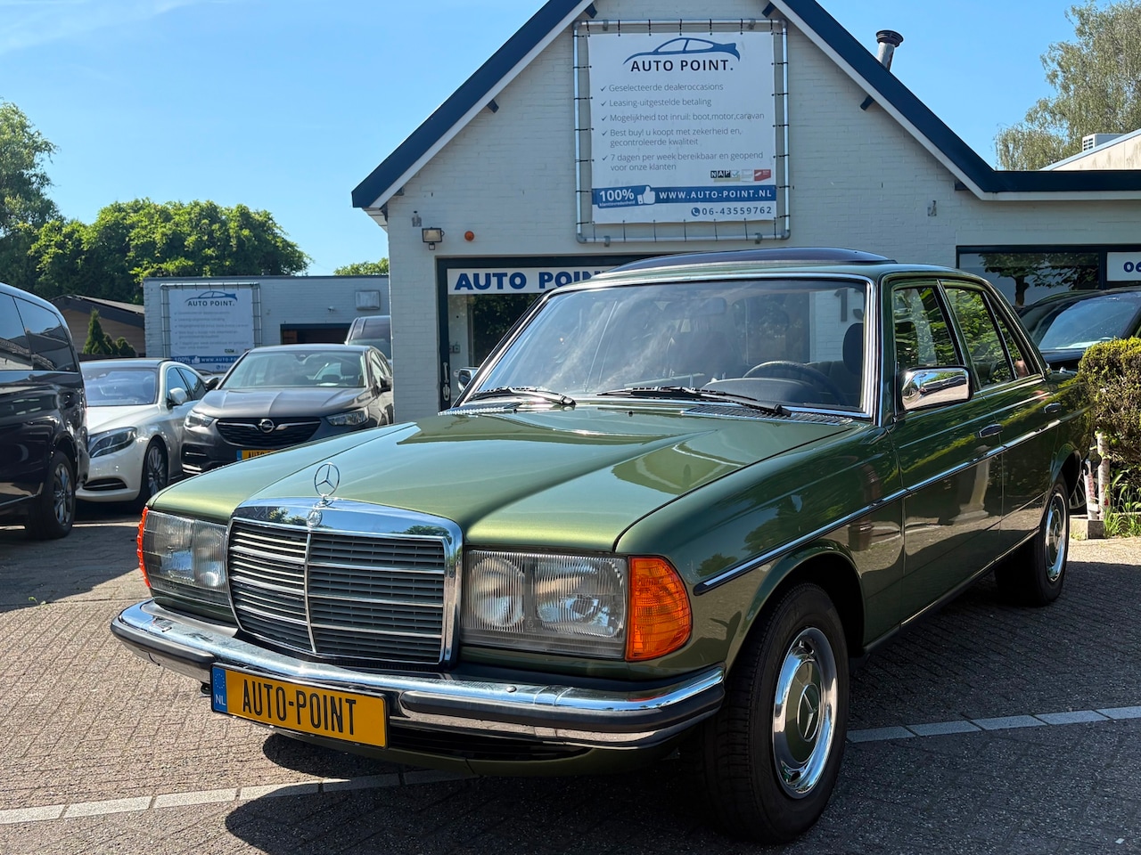 Mercedes-Benz 200-280 (W123) - 280 AUTOMAAT/UNIEK MOOI/SCHUIFDAK/OLDTIMER - AutoWereld.nl