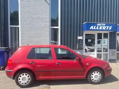 Volkswagen Golf - 1.6