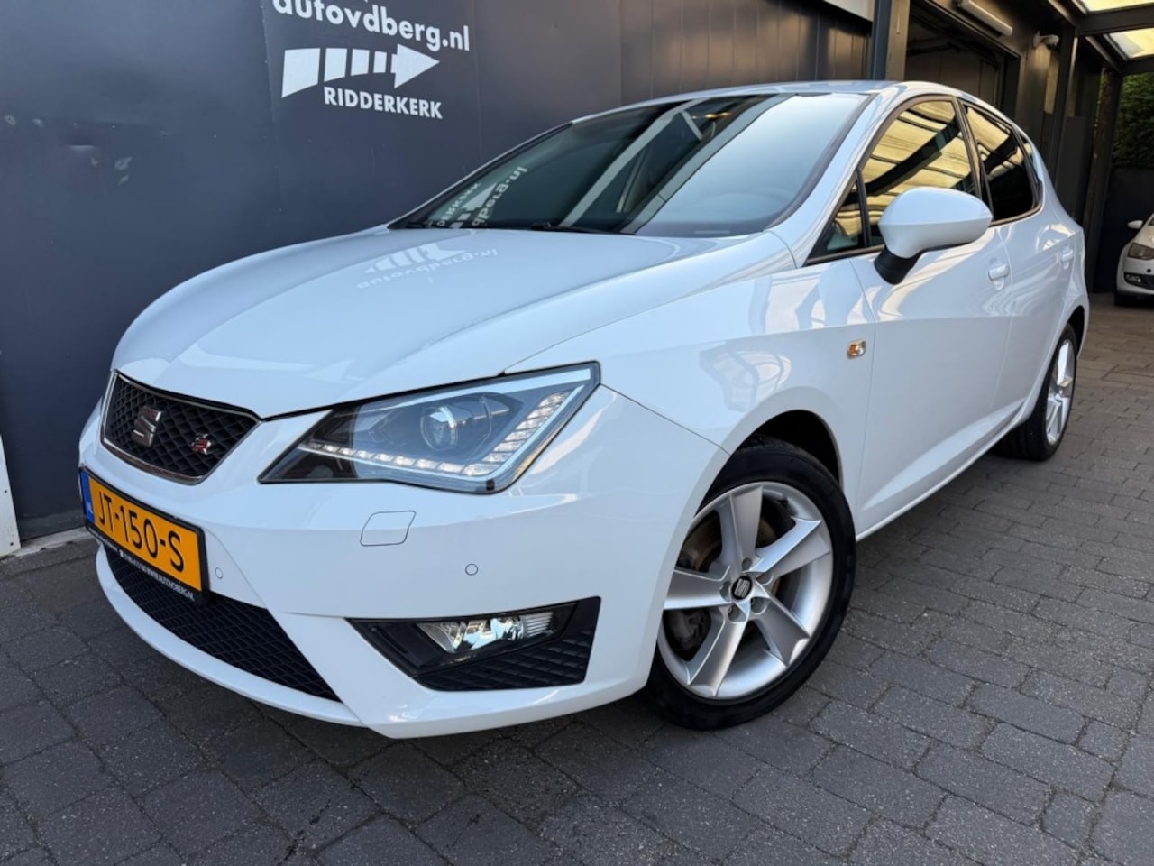 SEAT Ibiza - 1.0 TSI FR Cruise Navi PDC Xenon - AutoWereld.nl