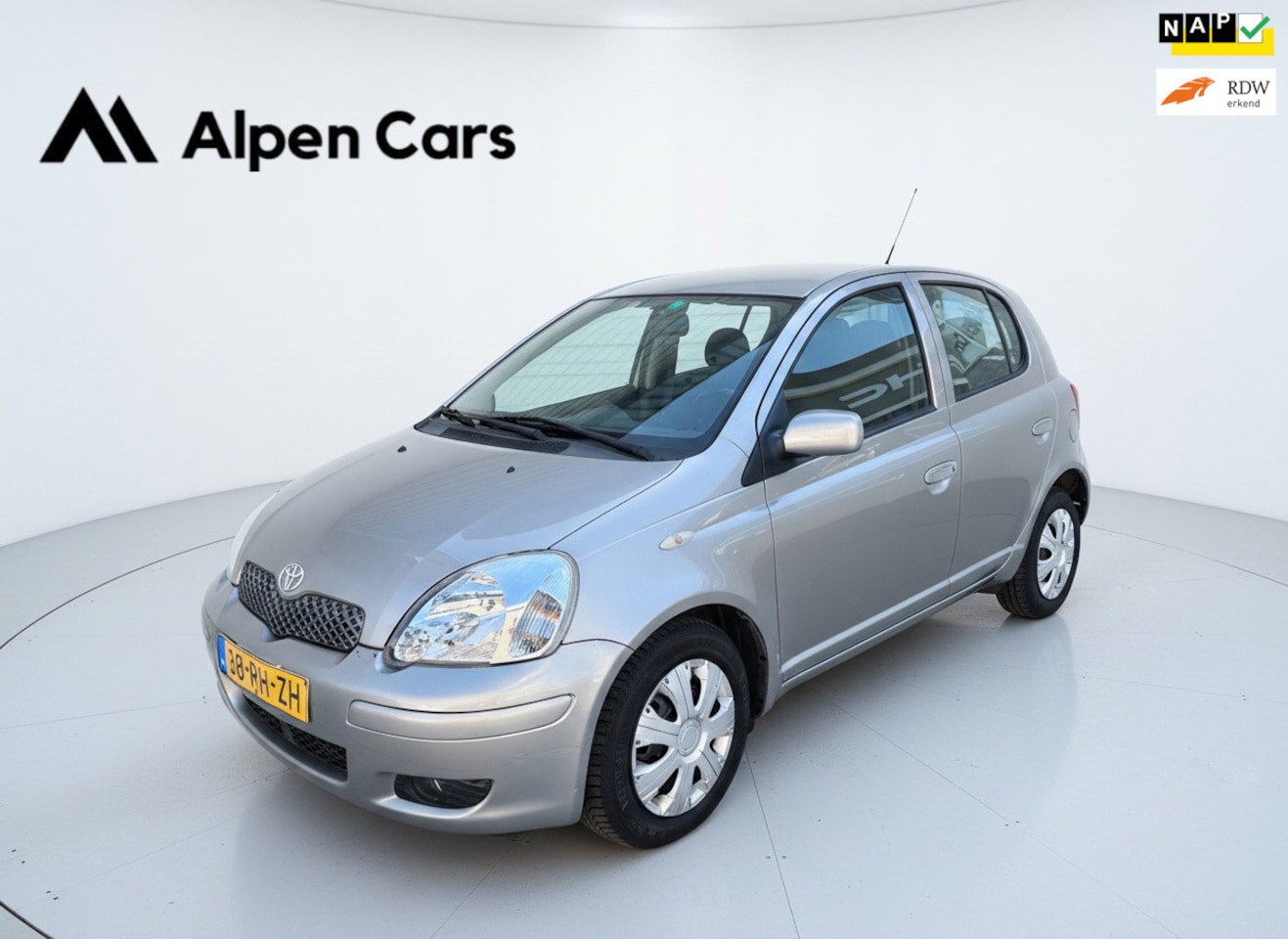 Toyota Yaris - 1.3 VVT-i S-Line Airco / NAP / APK 05-2027 - AutoWereld.nl