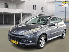 Peugeot 206 - 1.4 XS/AIRCO/CRUISE/AFNEEMBARE TREKHAAK