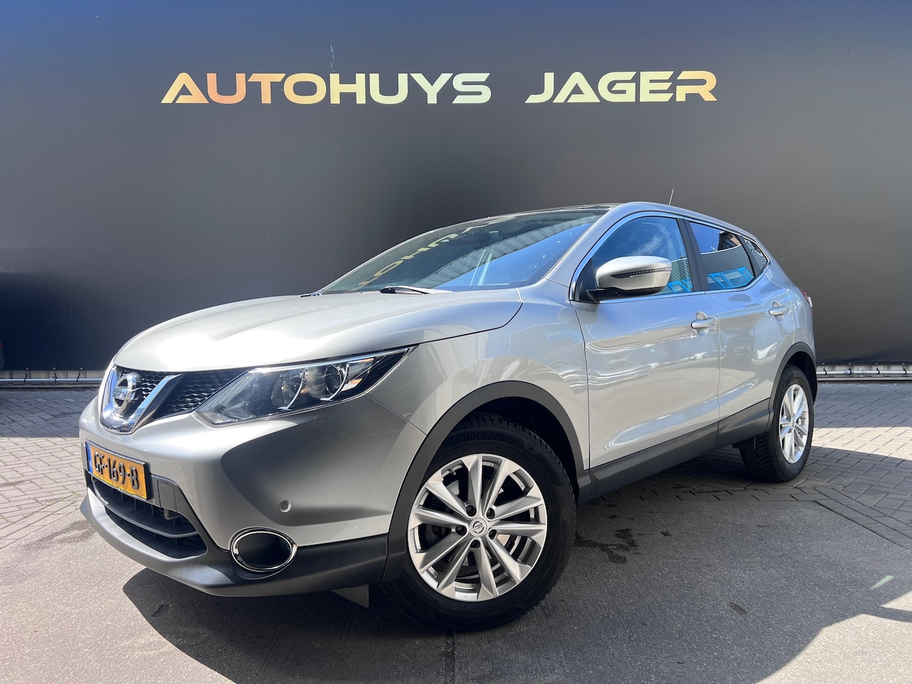 Nissan Qashqai - 1.2 Connect Edition - Camera - Keyless - Pano - AutoWereld.nl