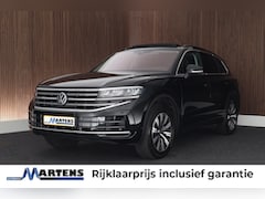 Volkswagen Touareg - 3.0 e-Hybrid 381pk Elegance Trekhaak Camera Leder Virtual Cockpit Panoramadak Navigatie