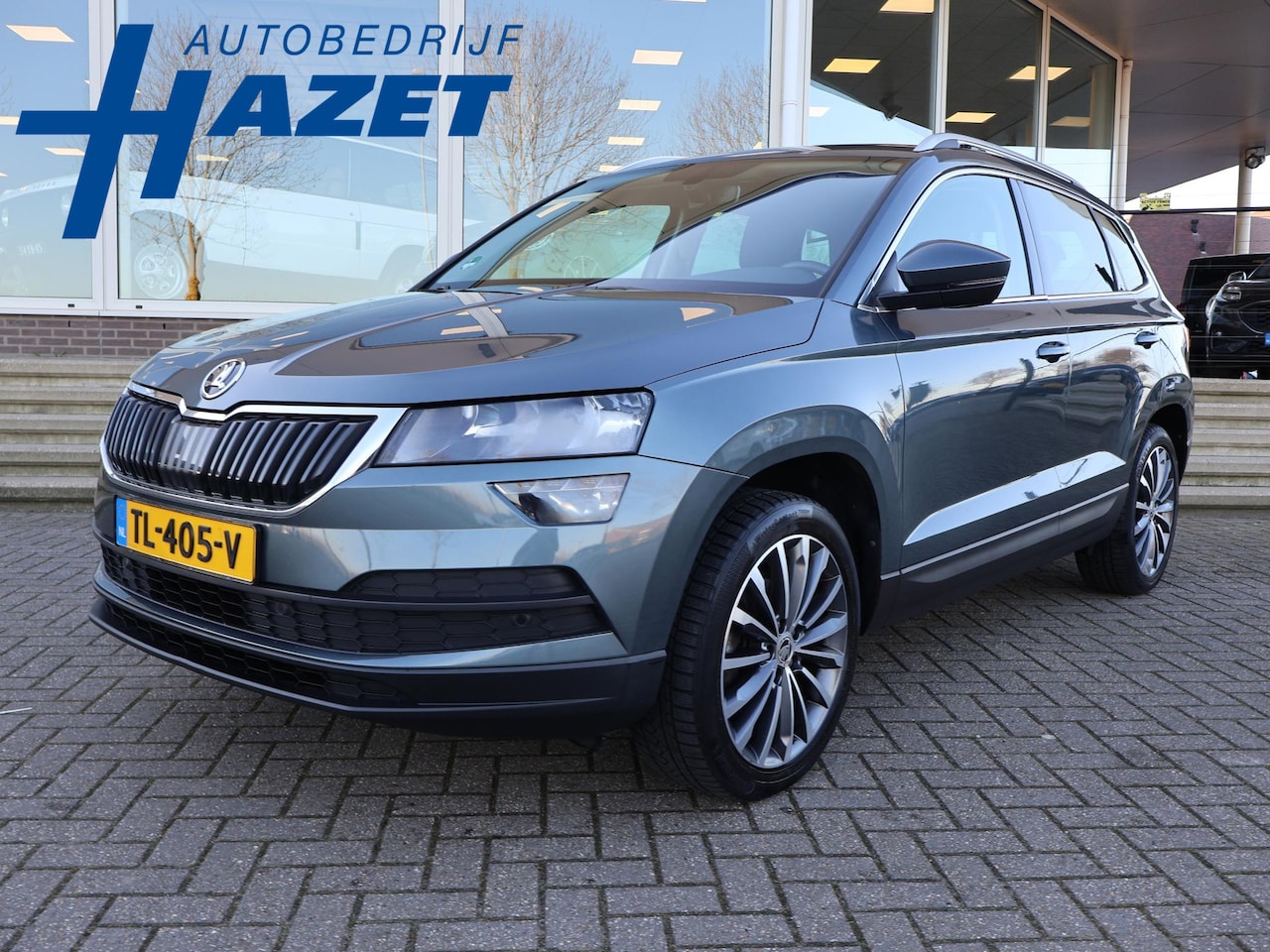 Skoda Karoq - 1.0 TSI CLEVER EDITION + 18 INCH | APPLE CARPLAY | STOELVERW. | DAB - AutoWereld.nl
