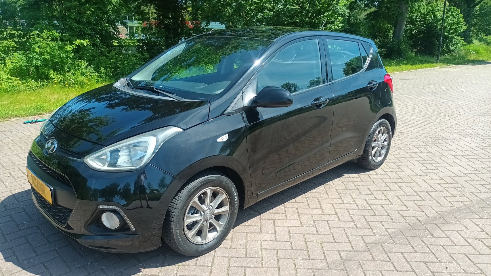 Hyundai i10 - 1.0i Airco / Stoel-Stuur verwarming - AutoWereld.nl