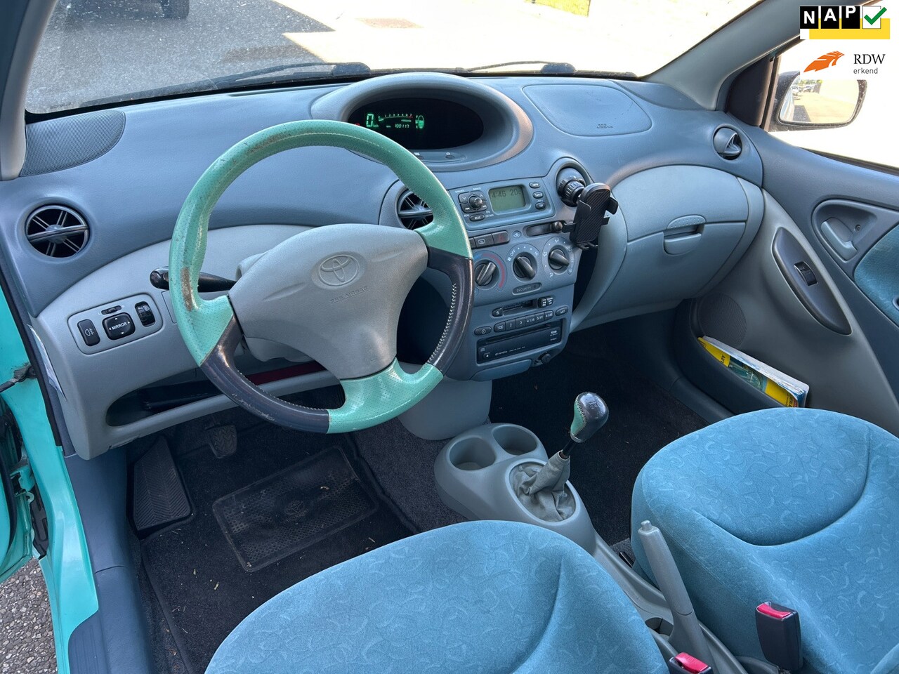 Toyota Yaris - €2250,-1.3-16V VVT-i Sol Nap pas 100.350 Kms !! - AutoWereld.nl