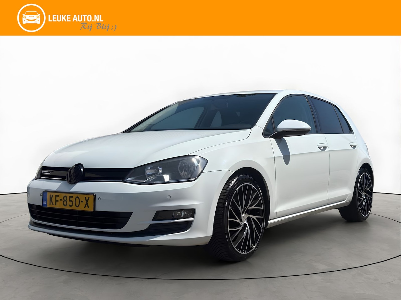 Volkswagen Golf - 1.0 TSI 116PK 5-Deurs Apple-Carplay *NL-AUTO* - AutoWereld.nl
