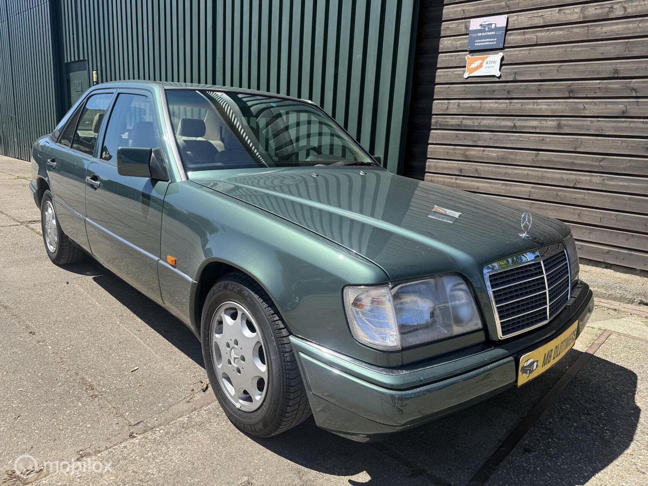Mercedes-Benz E-klasse - 220 220 - AutoWereld.nl