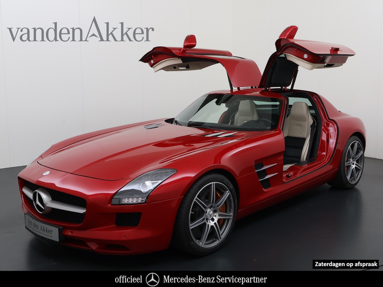 Mercedes-Benz SLS Coupé - 6.3 AMG 572pk // Keramische remmen // B&O Surround Sound // Memory // Camera - AutoWereld.nl