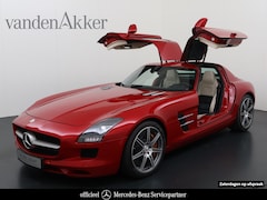 Mercedes-Benz SLS Coupé - 6.3 AMG 572pk // Keramische remmen // B&O Surround Sound // Memory // Camera