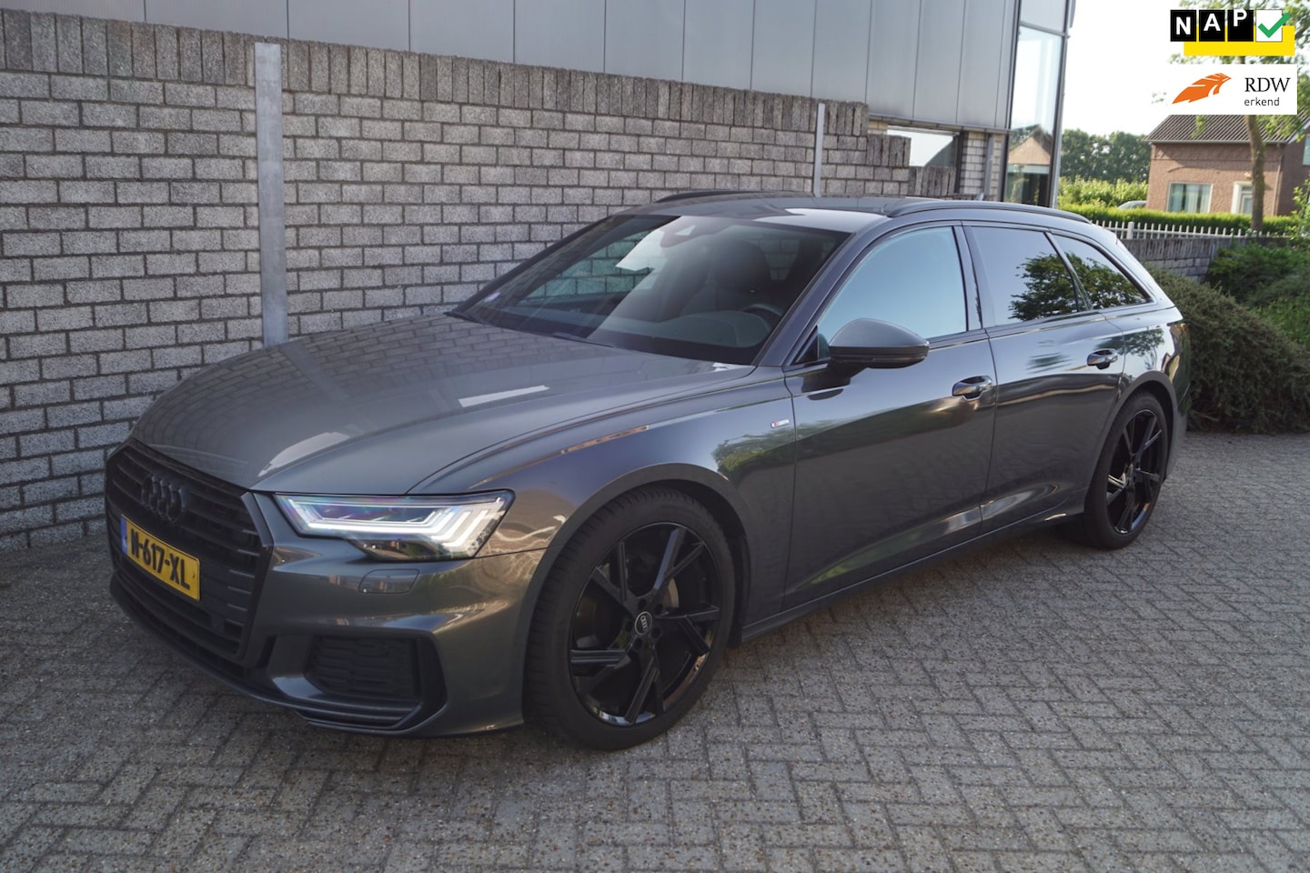 Audi A6 Avant - 40 TFSI S Edition Autom Half Leder Sportst Stoelverw Navi Camera Matrix LED Kopl Clima Cru - AutoWereld.nl