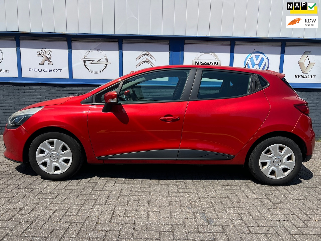 Renault Clio - 0.9 TCe Expression 11-2014 NWE.APK 4995EU - AutoWereld.nl