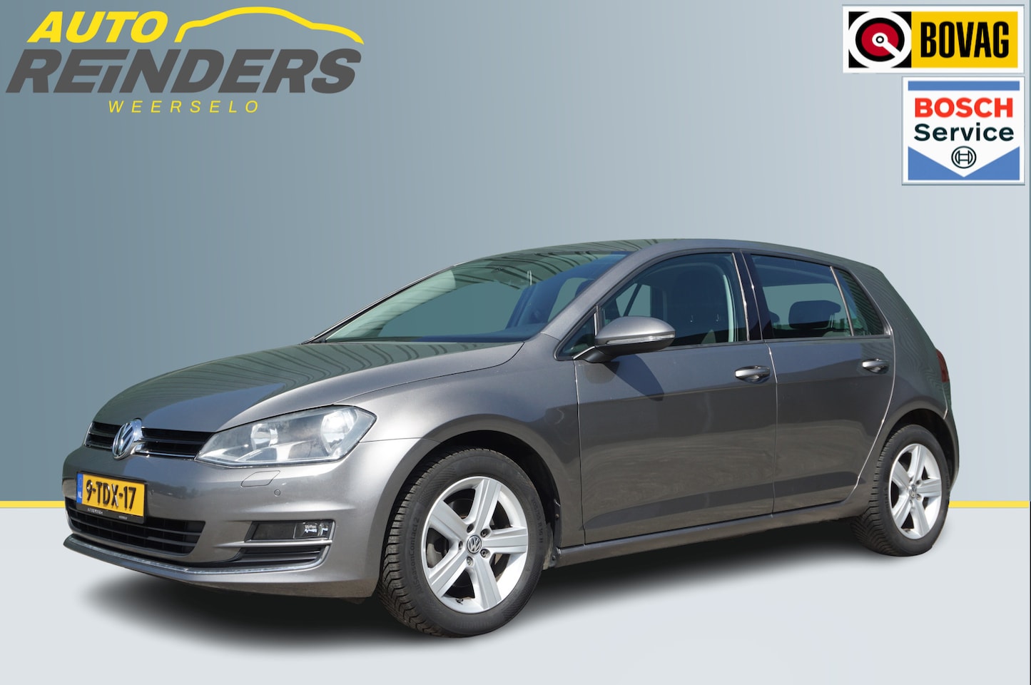 Volkswagen Golf - 1.2TSI 105pk Highline 5-drs + ECC/ Cruise/ Parkeersensoren/ Navi/ Garantie! - AutoWereld.nl