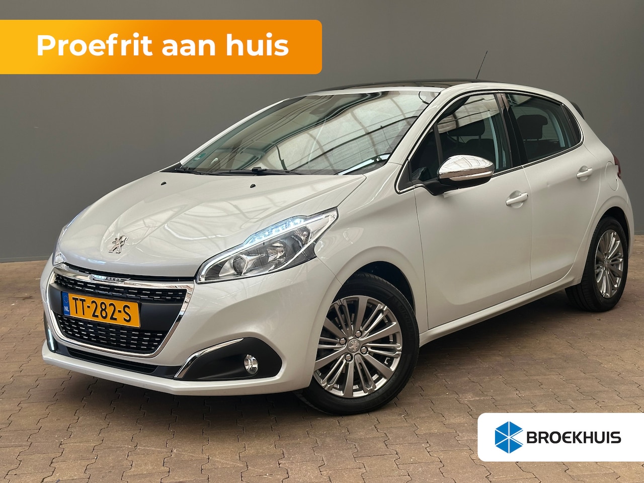 Peugeot 208 - 1.2 PureTech Allure Panorama Dak | Climate Control | Cruise | Carplay | 16" Lichtmetaal | - AutoWereld.nl