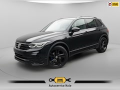 Volkswagen Tiguan - 1.5 TSI R-Line Blackstyle * Panorama * Stoelverwarming * Keyless
