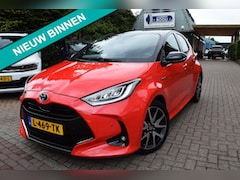 Toyota Yaris - 1.5 Hybrid Launch Edition AUTOM/NAVI/ADAP-CRUISE/CARPLAY/AIRCO/PDC V+A/CAMERA//HEAD-UP/XEN