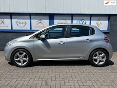 Peugeot 208 - 1.4 VTi Active 2014 89000KM 4995EU