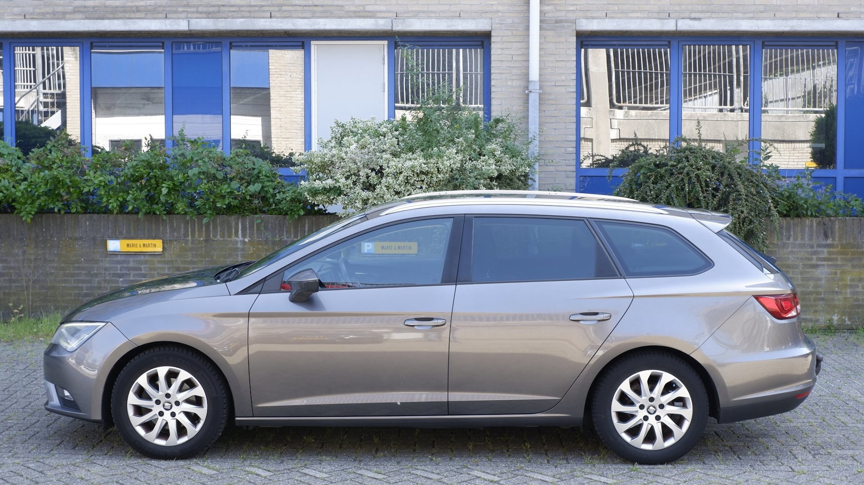 SEAT Leon ST - 1.6 TDI Style Business Ecomotive 1.6 TDI Style Business Ecomotive - AutoWereld.nl