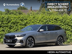 BMW 5-serie Touring - 530e | M-Sport Pro | 21'' | Panorama. | Comfortstoel. | Park. + Driv. Plus | Head-Up | Com