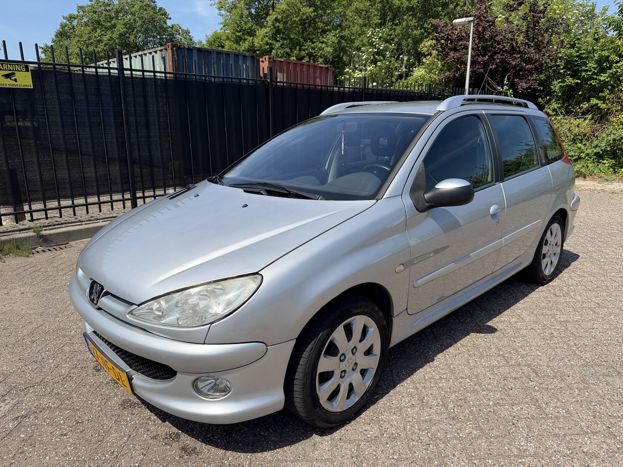 Peugeot 206 SW - 1.6-16V Quiksilver Climatronic/StrBkr/Trekh - AutoWereld.nl