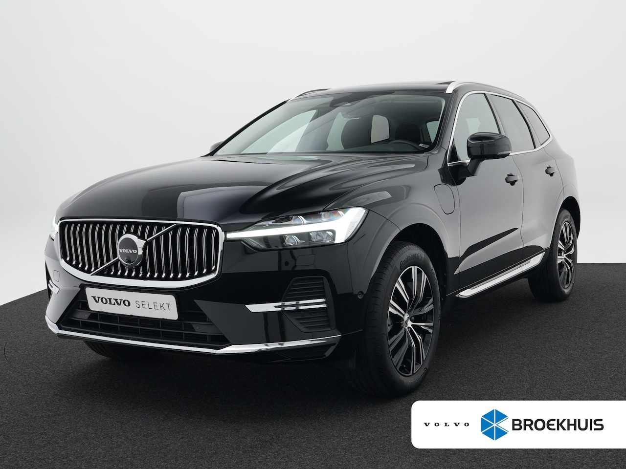 Volvo XC60 - | 360° | ACC | Trekhaak | Panoramadak | Memory | Stoelverwarming | Stuurwielverwarming | - AutoWereld.nl