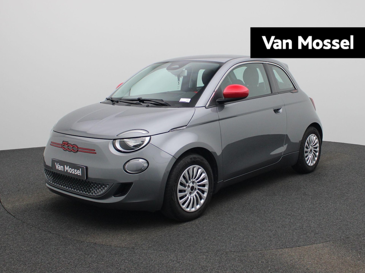 Fiat 500 - 42 kWh Red | Achteruitrijcamera | Cruise Control | Climate Control | Apple Carplay/Android - AutoWereld.nl