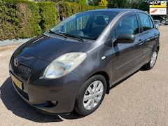 Toyota Yaris - 1.3 VVTi 5DRS Executive AIRCO NAVI LEDER BL.TOOTH TR.HAAK NAP