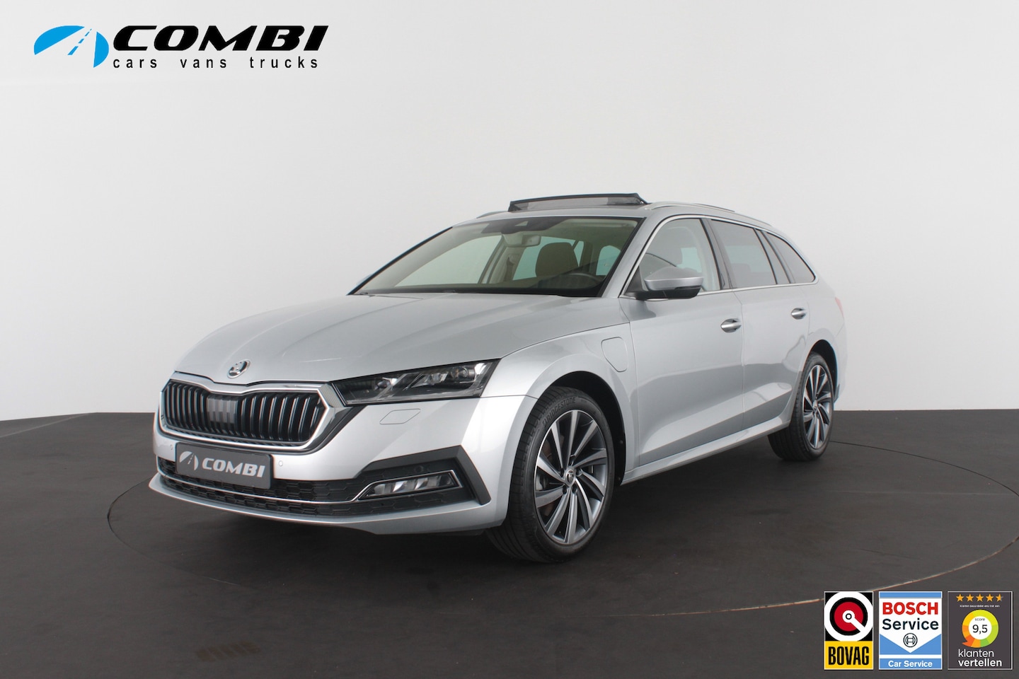 Skoda Octavia Combi - 1.4 TSI iV PHEV Style > Plug in Hybride/Pano.dak/Trekhaak/Winterpakket... - AutoWereld.nl