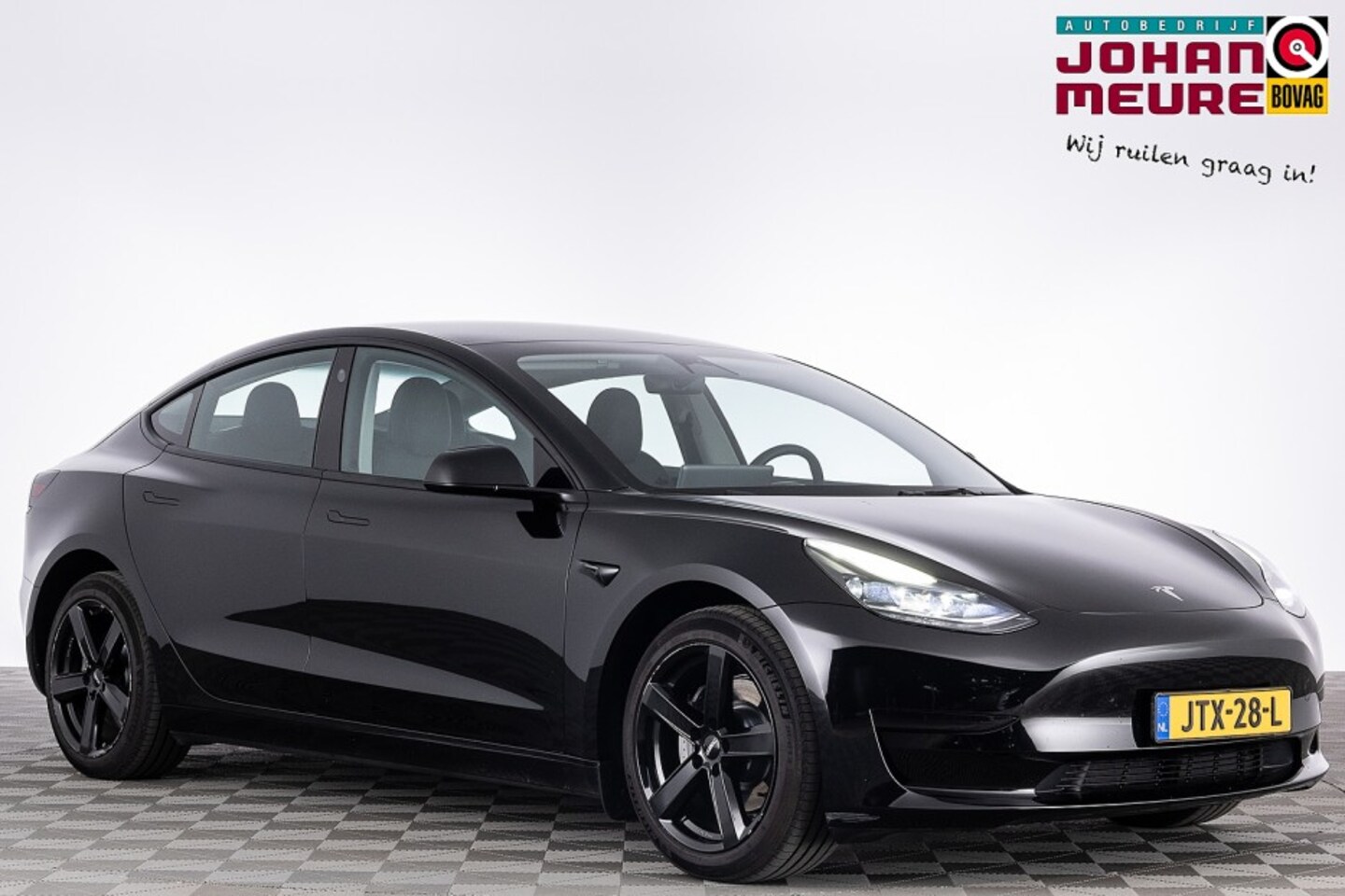 Tesla Model 3 - Standard RWD Plus 60 kWh | PANORAMADAK | LEDER | TREKHAAK . - AutoWereld.nl